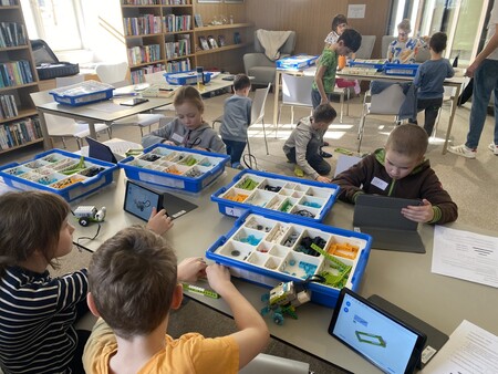 Med zimskimi počitnicami v knjižnici (4)